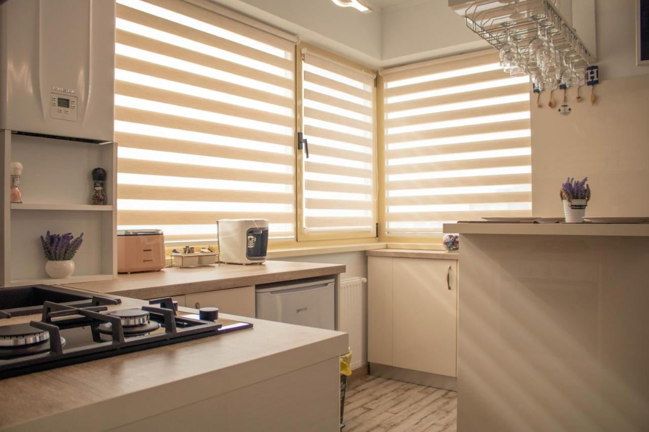 Yzza Apartament Năvodari Esterno foto