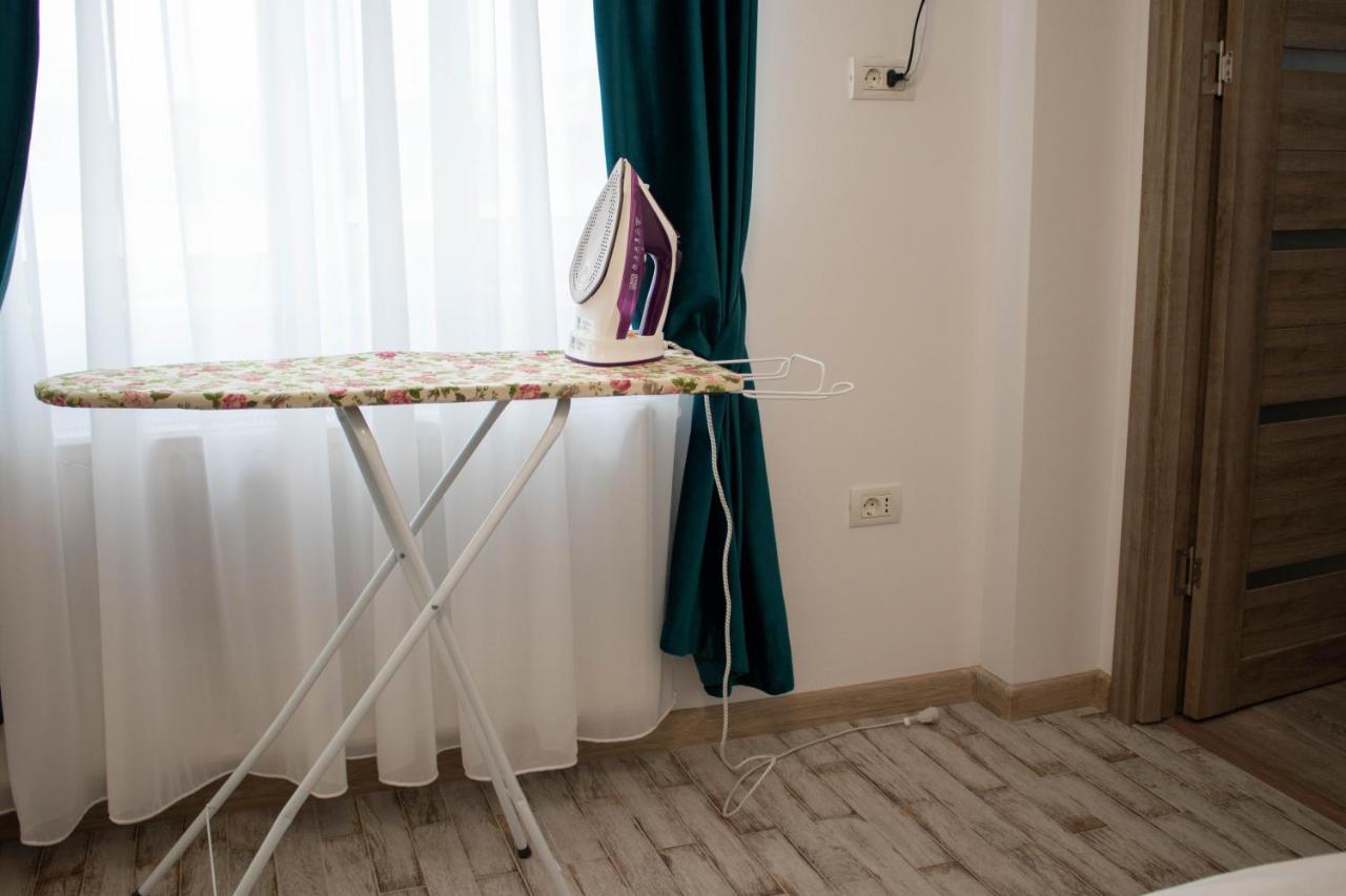 Yzza Apartament Năvodari Esterno foto