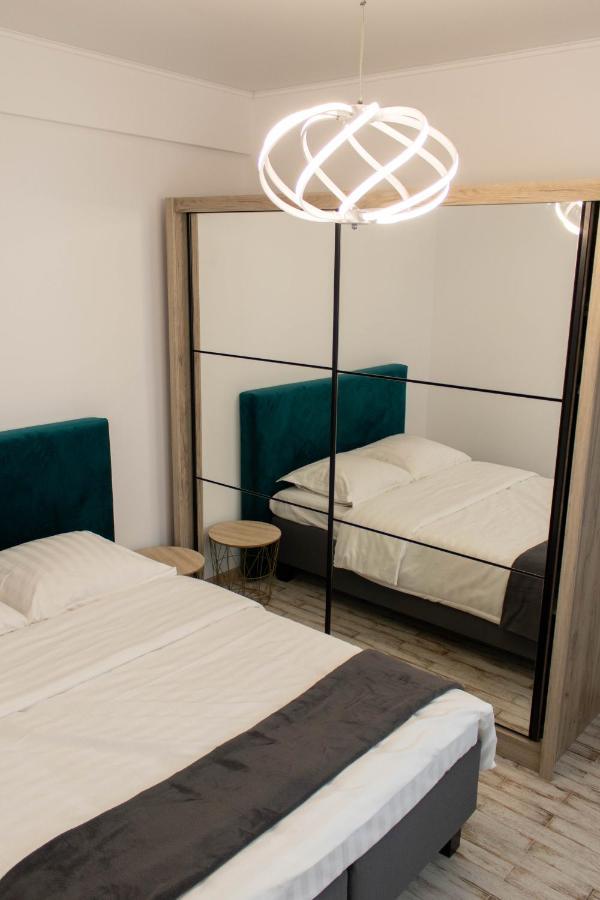 Yzza Apartament Năvodari Esterno foto