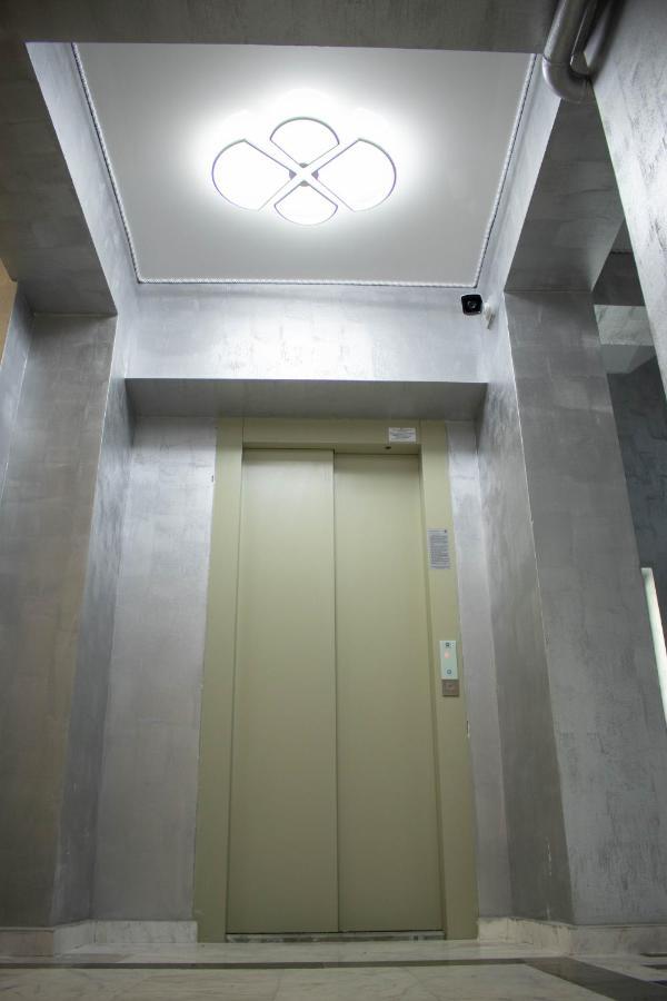 Yzza Apartament Năvodari Esterno foto