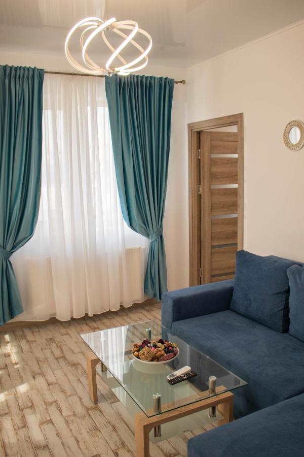 Yzza Apartament Năvodari Esterno foto