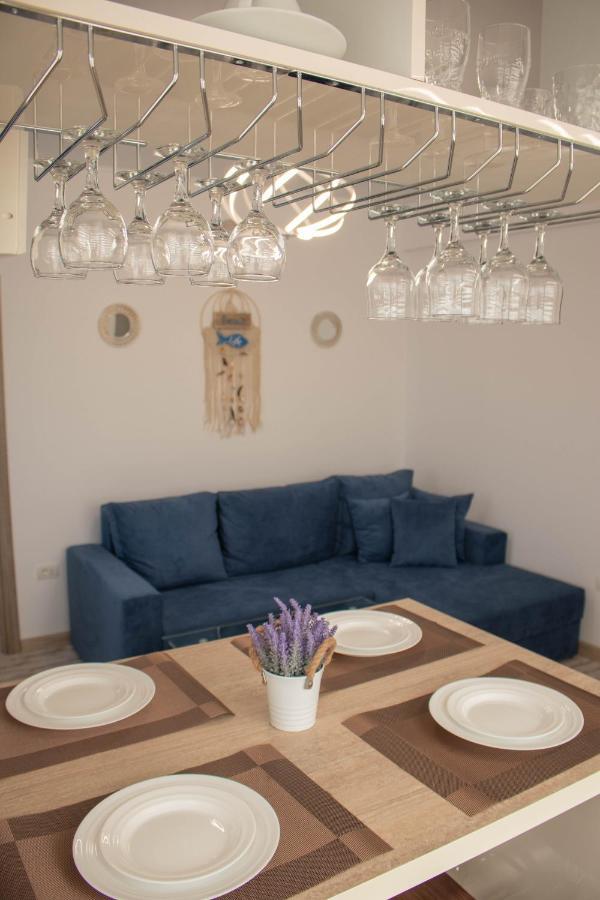 Yzza Apartament Năvodari Esterno foto